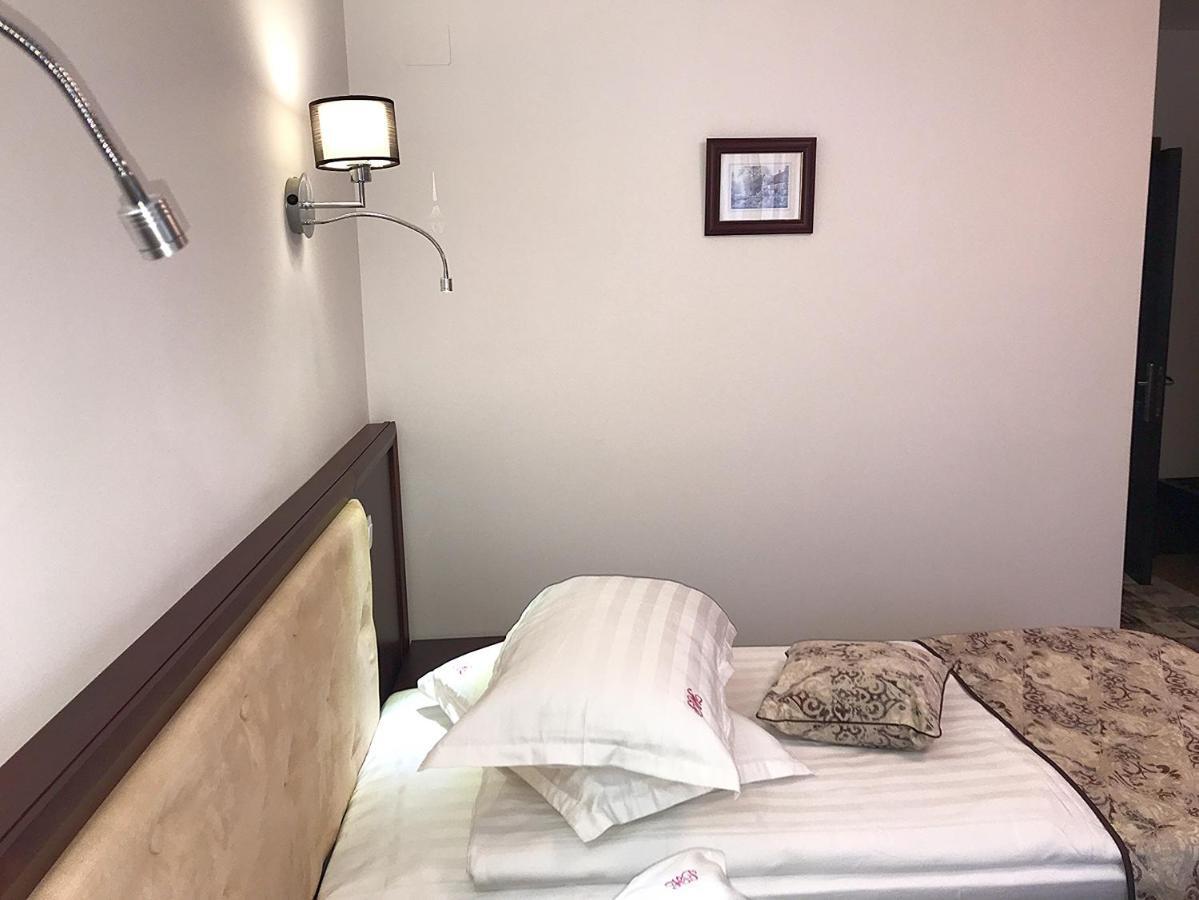 Casa Pino Hotel Braşov Eksteriør billede